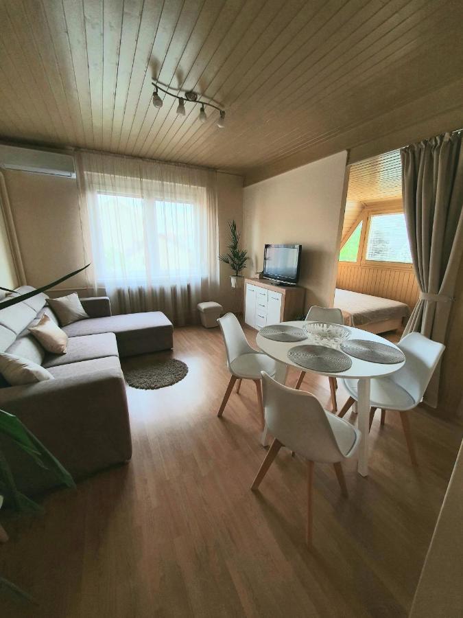Apartman Ilike Balatonfured Bagian luar foto