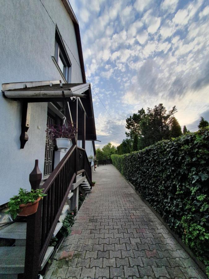 Apartman Ilike Balatonfured Bagian luar foto