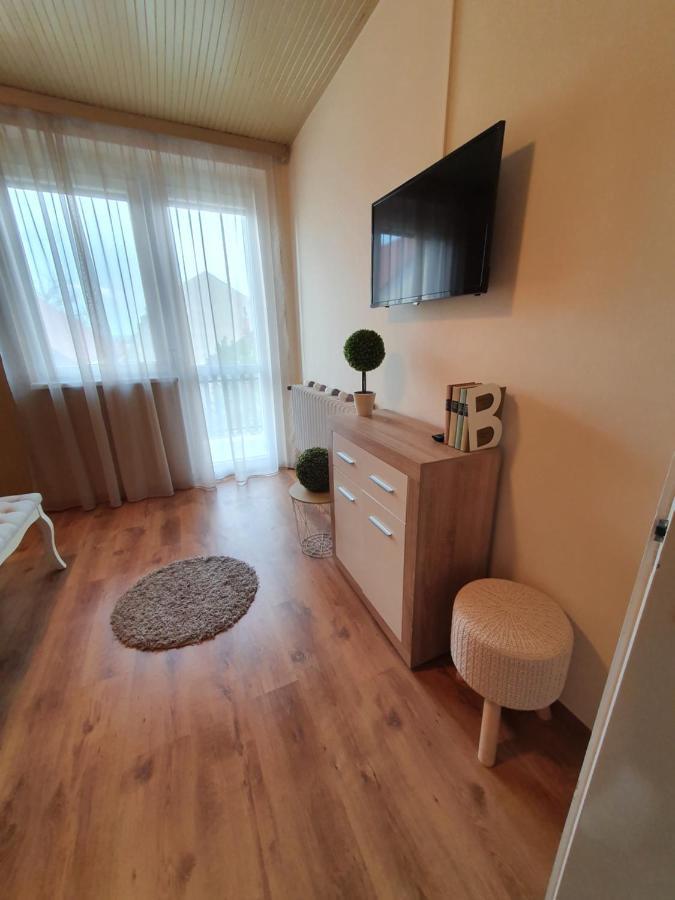 Apartman Ilike Balatonfured Bagian luar foto