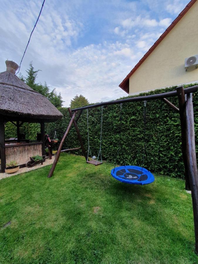 Apartman Ilike Balatonfured Bagian luar foto