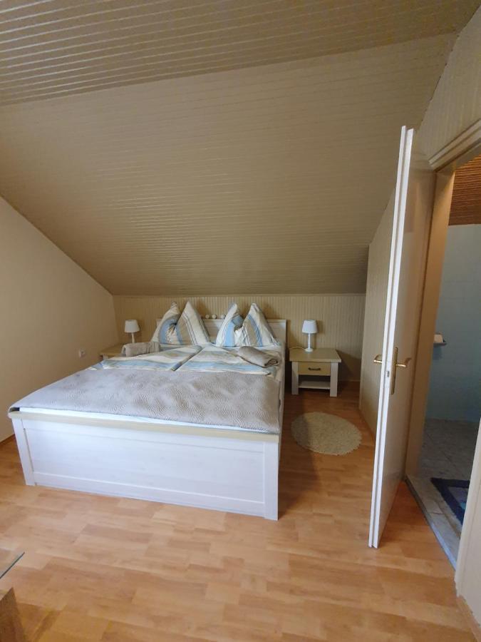 Apartman Ilike Balatonfured Bagian luar foto